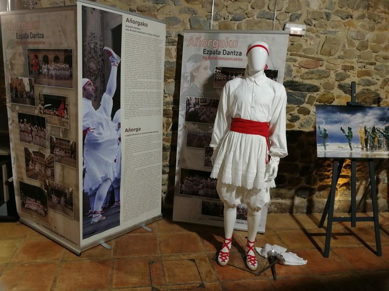 20230912_BeasainEzpatadantzakerakusketaMaritzuli_005.jpg 20230912_BeasainEzpatadantzakerakusketaMaritzuli_005.jpg