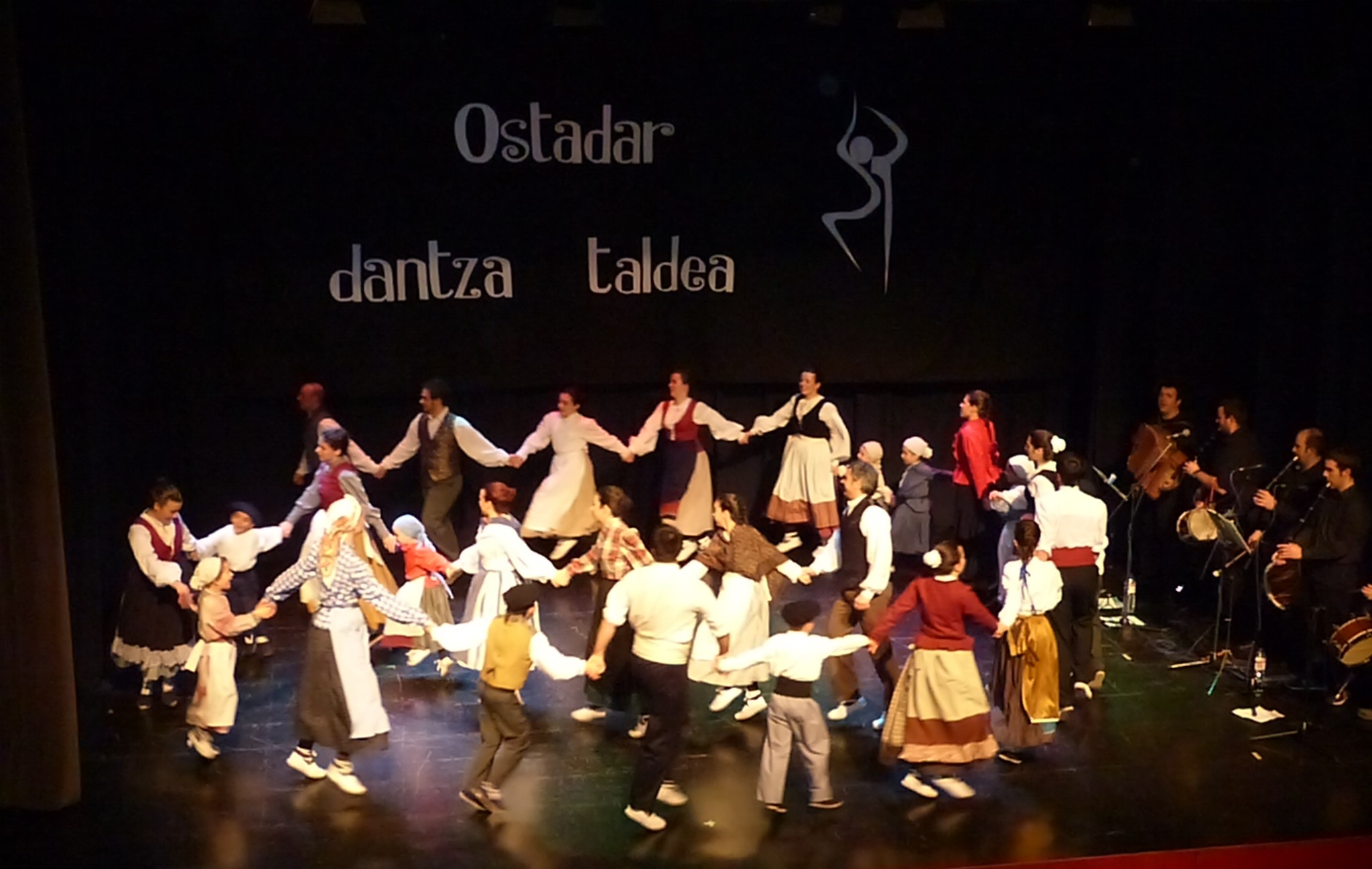 Ostadar Dantza Taldea