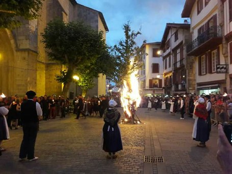 Jondoni kariko dantzak