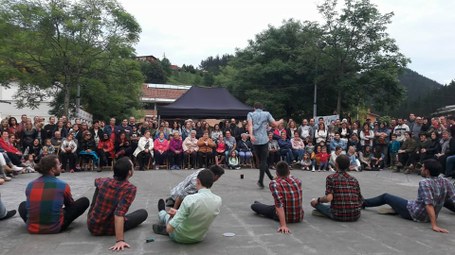 Tio Teronen Semeak: Festamentua