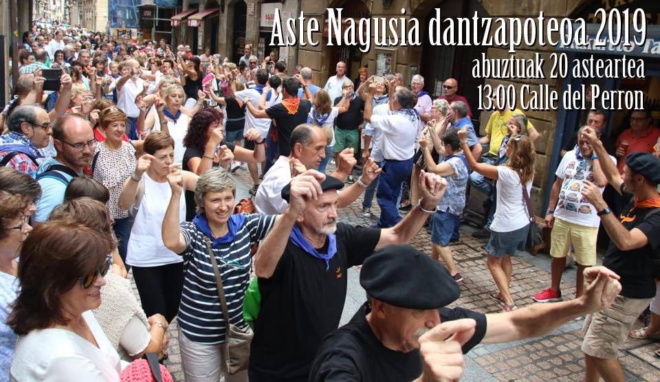 Abuztuan dantzan Aikorekin