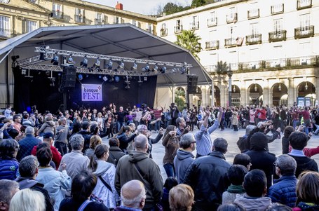 Aiko Taldea: Basque Fest erromeri-dantzaldia