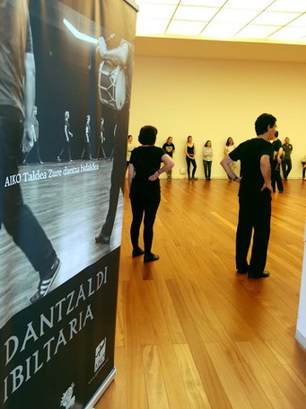 Aiko Taldea: dantza tailerra