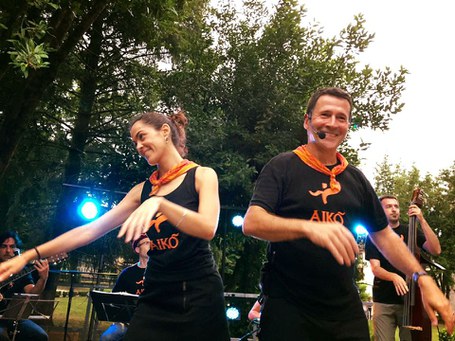 Aiko Taldea: erromeri-dantzaldia