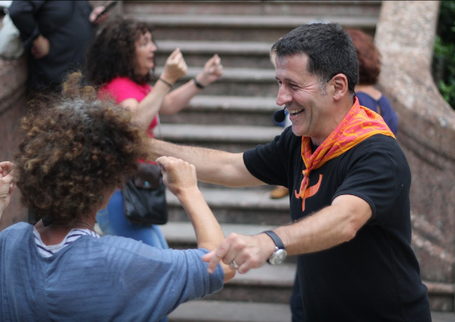 Aiko Taldea: erromeri-dantzaldia