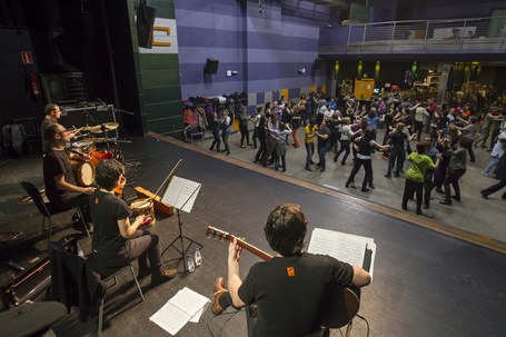 Aiko Taldea: erromeri-dantzaldia