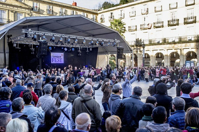 AIKO Taldeak dantzan jarriko du Basque Fest, martxoaren 31n eta apirilaren 1ean izango diren erromeriekin
