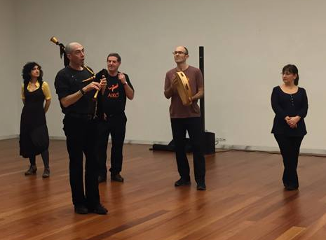 Galiziako jotak: "es así, o no... y también..."