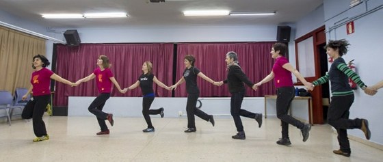 Tradegin, tradiziozko dantza garaikidea EHUren udako ikastaroetan