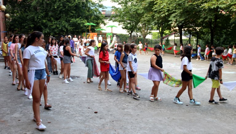 Ordiziako 80 ume plazaratuko dira igandean aurreskuan