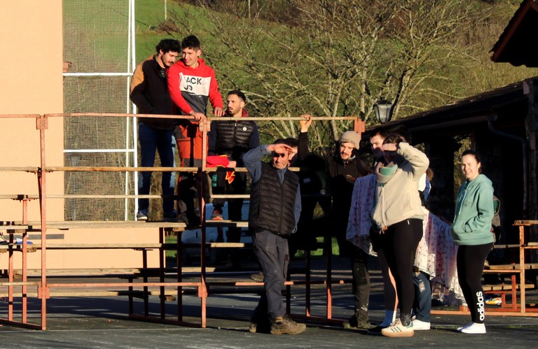 Pastoralak hauspotu ditu maskaradak, aire freskoa eta bizia arnasten da Pagolan