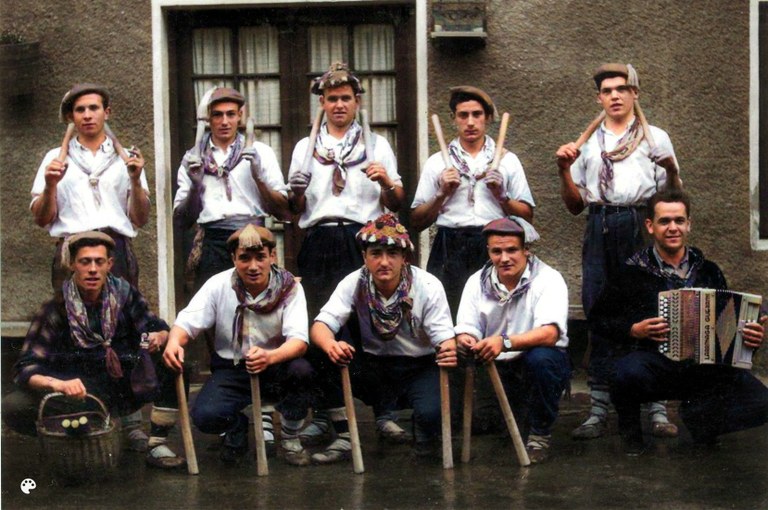 50 urte makila hotsak Amezketara itzuli zirela 50 urte makila hotsak Amezketara itzuli zirela