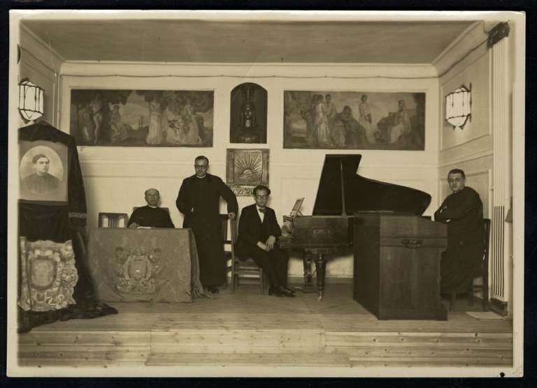 Ramon Laborda 007_1932_ Sevillako-Ateneoan-Eluztizaren-omenaldian Ramon Laborda 007_1932_ Sevillako-Ateneoan-Eluztizaren-omenaldian