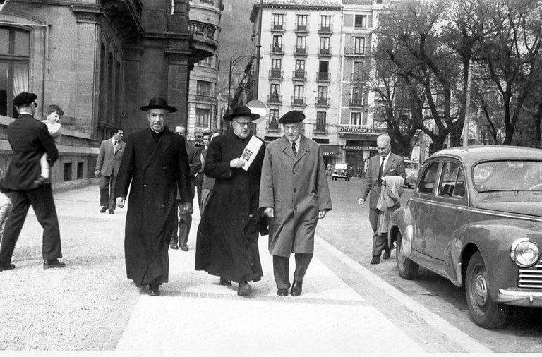 Ramon Laborda Ilobarekin eta Enrike anaiarekin Bulebarrean Ramon Laborda Ilobarekin eta Enrike anaiarekin Bulebarrean