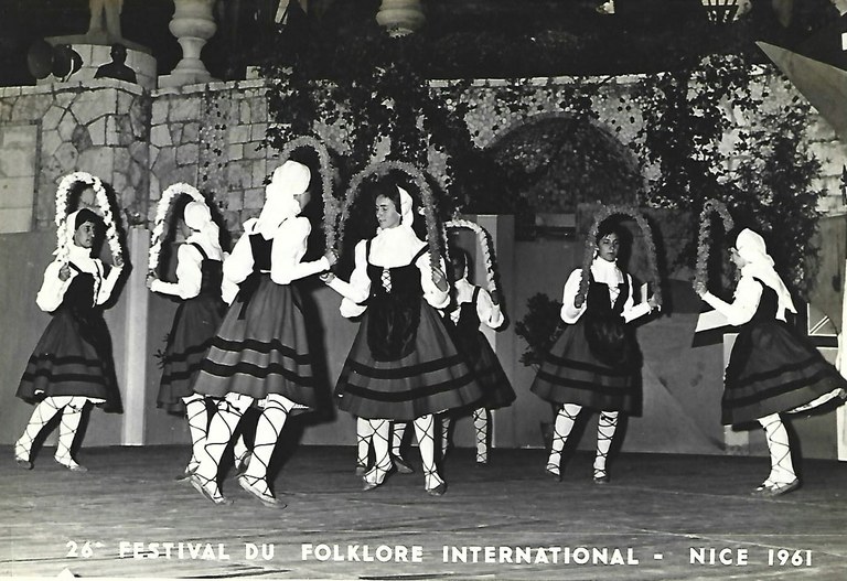 Goizaldi dantza taldea. 1961, Nizako Folklore jaialdian