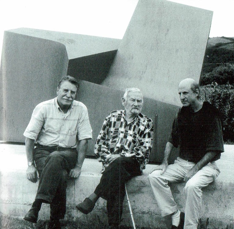 Juan Antonio Urbeltz, Jorge Oteiza eta Joxe Angel Irigarai