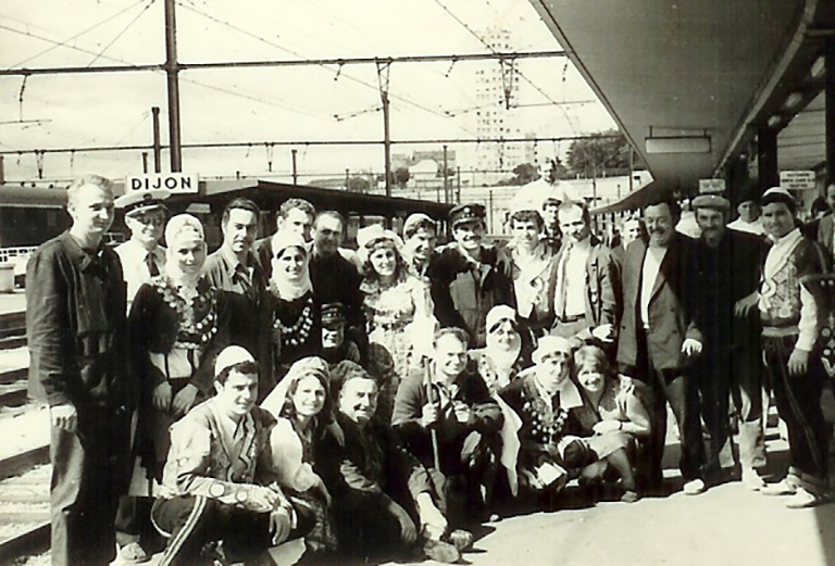 1970_Albaniako-dantza-eta-kantu-talde-nazioanala_Dijon-en
