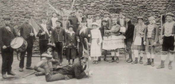 Ligi-Athereiko maskaradak 1925