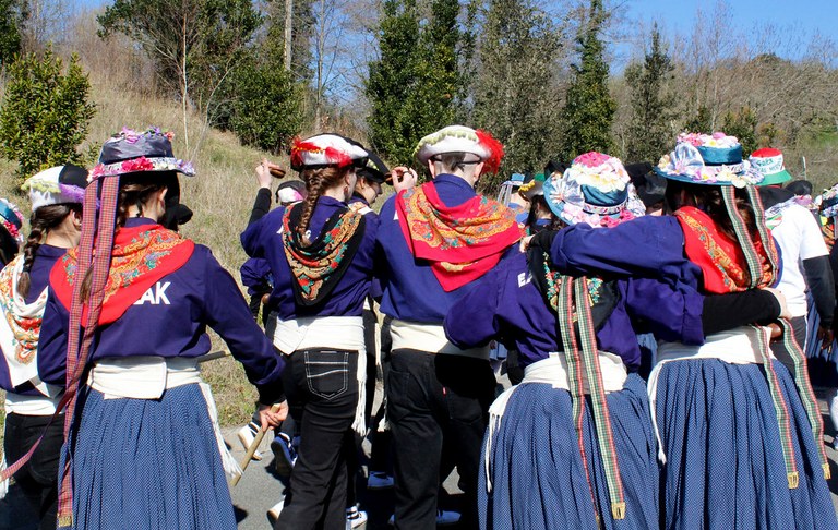 Herri inauteriak Naiz irratian 4: Añorgako dibertimendua