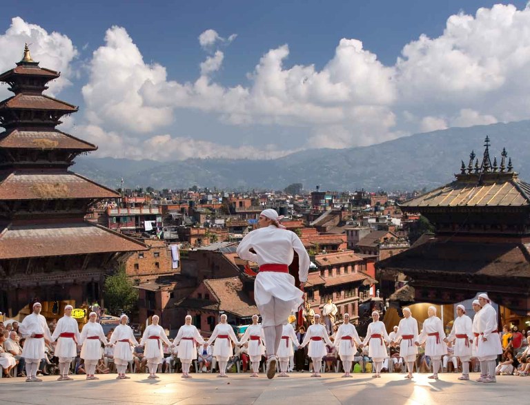 Euskal dantzen eskola Katmandun