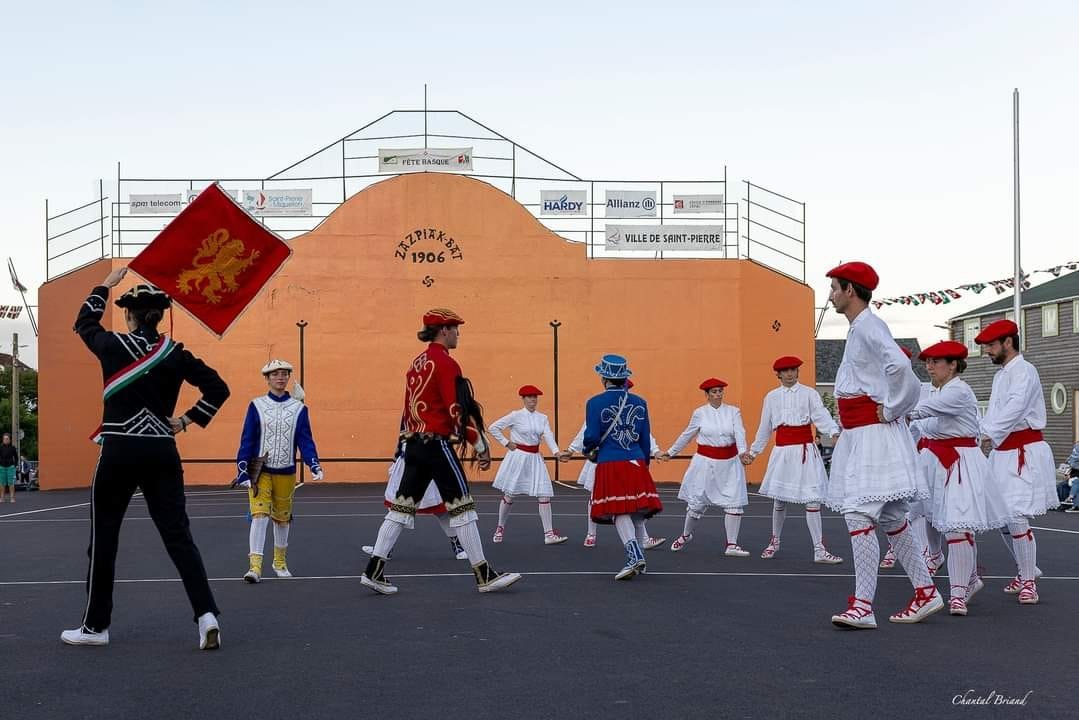 Euskal dantza taldeak euskal kultura nazioartean zabaltzen 2023