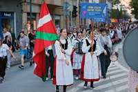 Euskal dantza taldeak nazioartean dantzan; zuek non ibili zarete? Euskal dantza taldeak nazioartean dantzan; zuek non ibili zarete?