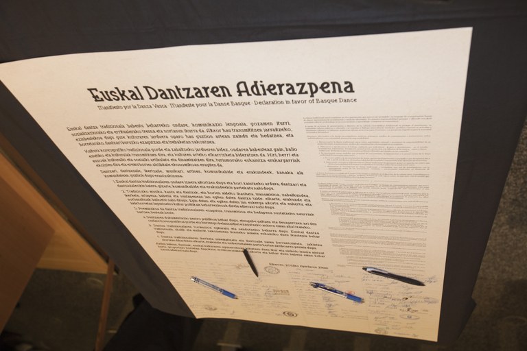 Manifiesto por la Danza Vasca