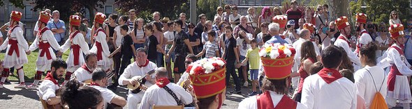 Sanfermin Aldapakoaren ezpata-dantza 2017-12