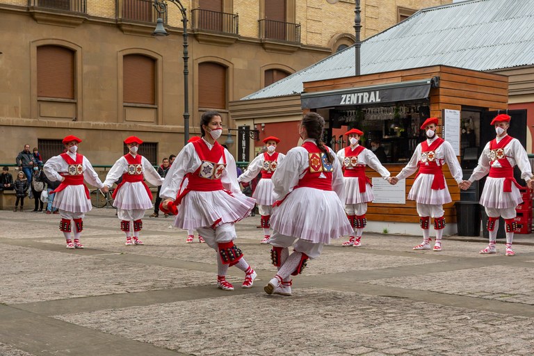 2021-11-13_Dantzara-Plazara-2_12 2021-11-13_Dantzara-Plazara-2_12
