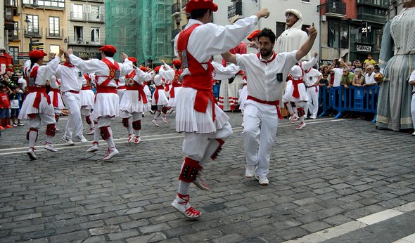 Batasunaren pribilegioa. Soka-dantza7