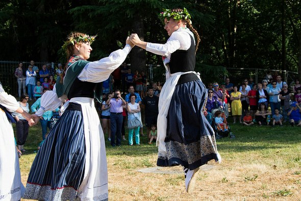 Sanjoan soka-dantza 2017 06 Sanjoan soka-dantza 2017 06