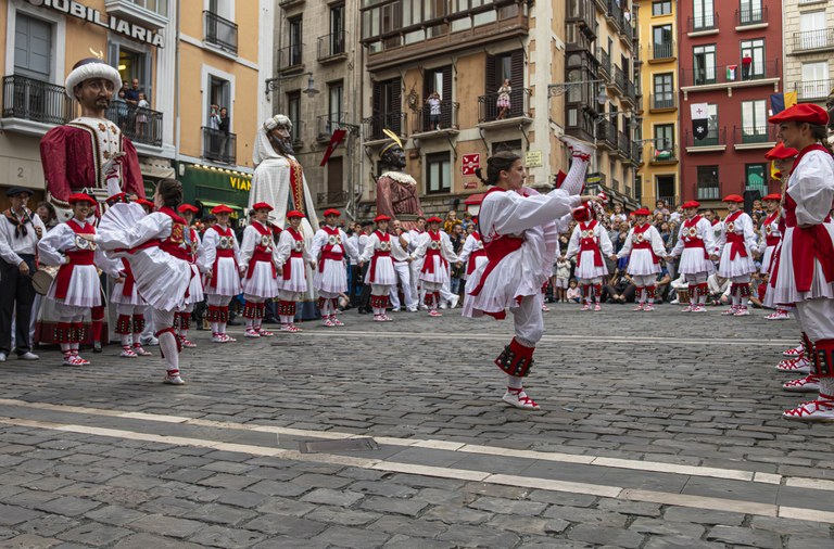 2025-09-08_Soka-dantza-01