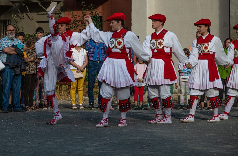 2022-06-23_Donibane-soka-dantza_03 2022-06-23_Donibane-soka-dantza_03