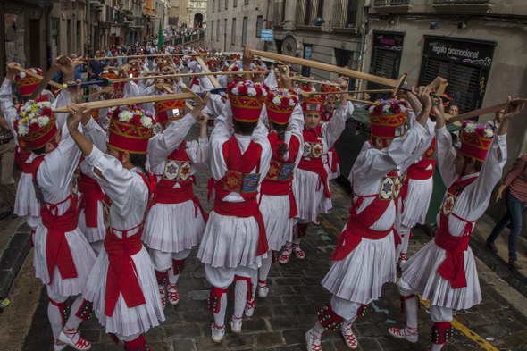 Sanfermin Aldapakoaren ezpata-dantza 2016 - 08 Sanfermin Aldapakoaren ezpata-dantza 2016 - 08