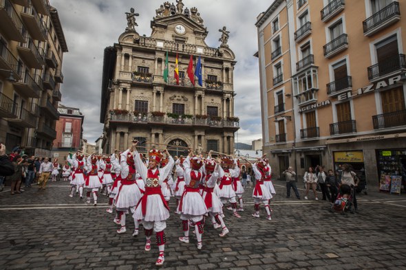 Sanfermin Aldapakoaren ezpata-dantza 2016 - 09 Sanfermin Aldapakoaren ezpata-dantza 2016 - 09