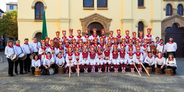 Sanfermin Aldapakoaren ezpata-dantza2018_Talde argazkia