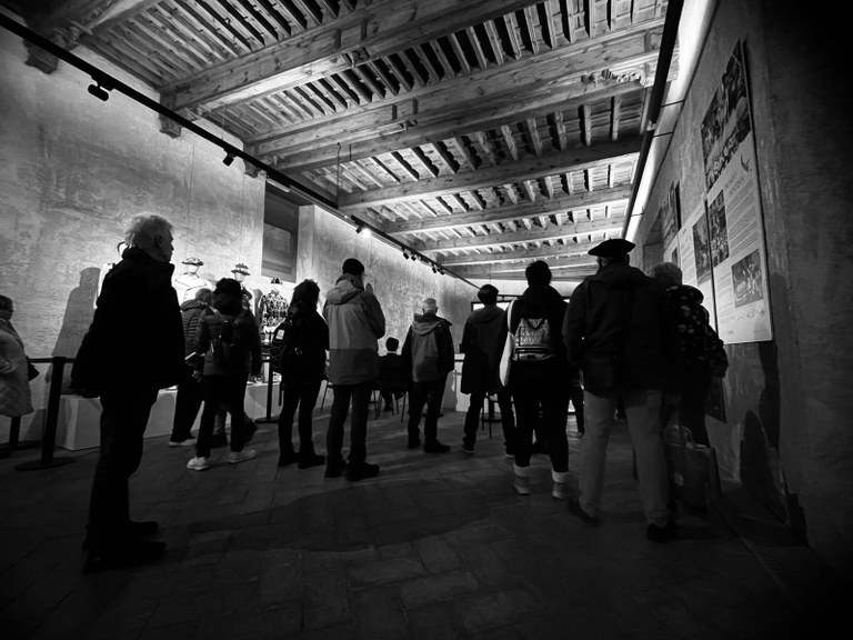 Adiskidantzan_erakusketa_02