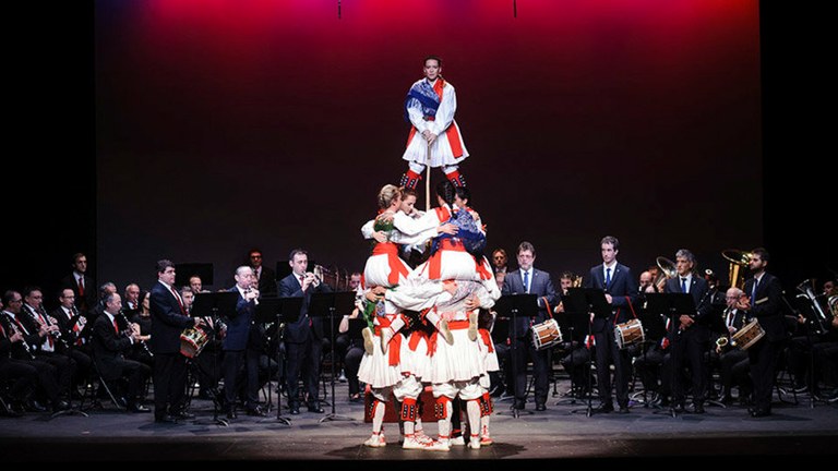 Aunitz urtez Iruñeko Gaitero eta Txistulariok!!