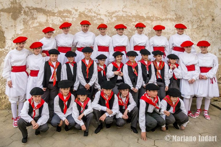 Berbintzanan, dantza ber bi