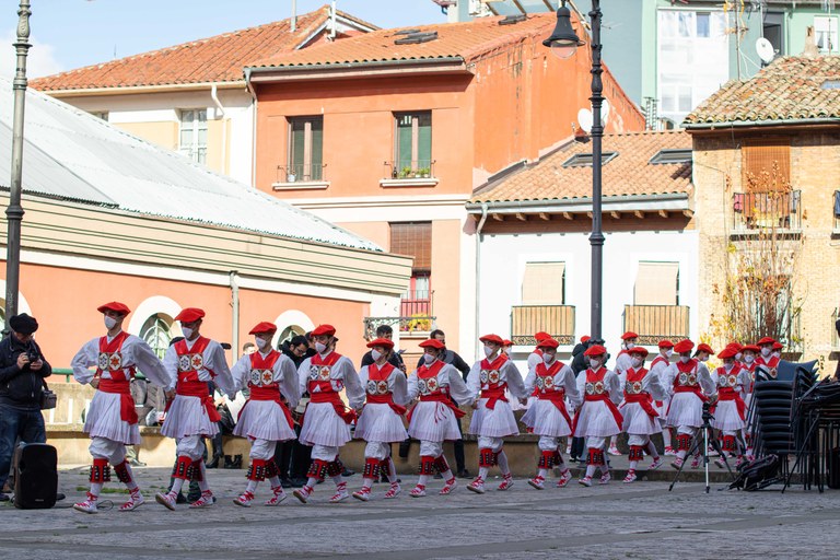 2021-11-06_Dantzara_Plazara_1_Iruñea_11 2021-11-06_Dantzara_Plazara_1_Iruñea_11