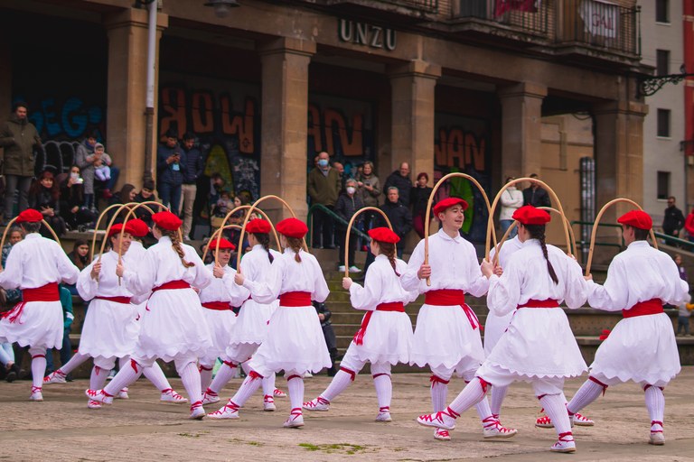 2022-04-09-Burguen-plaza-15