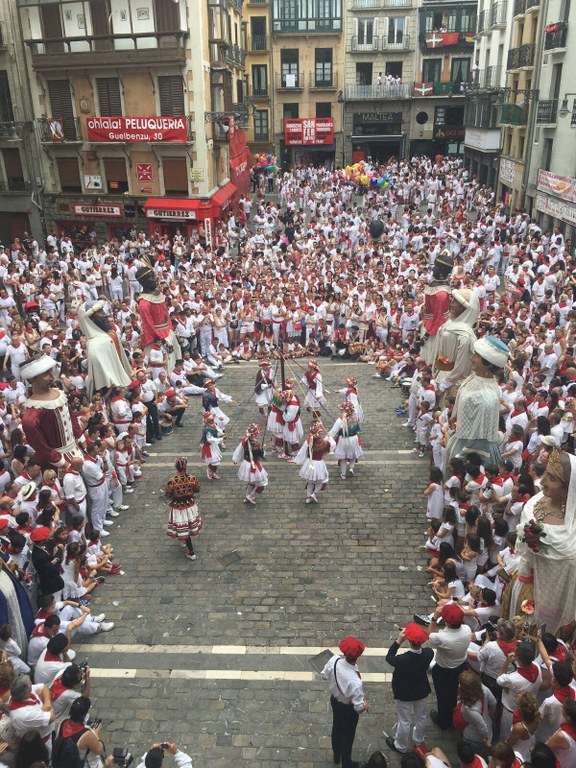 Lepo beteta datozkigu 2018ko Sanferminak