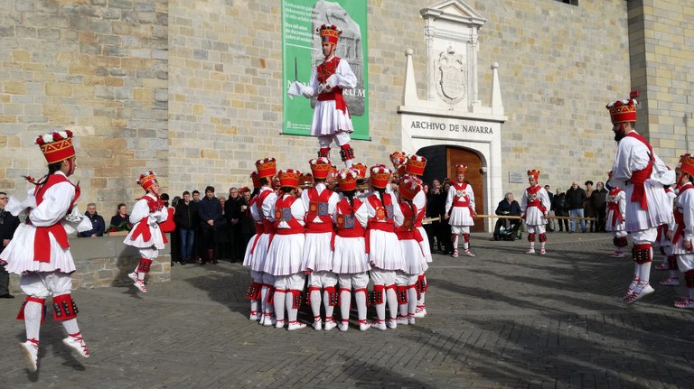 Maitasun katez lotu Tutera, Baigorri...