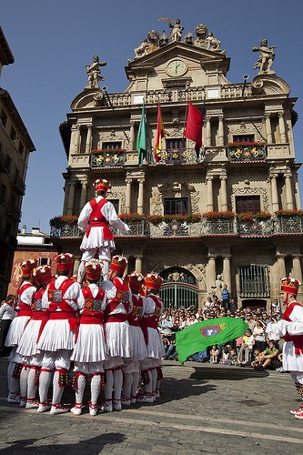 Plazaratu dugu Iruñeko Ezpata-dantza