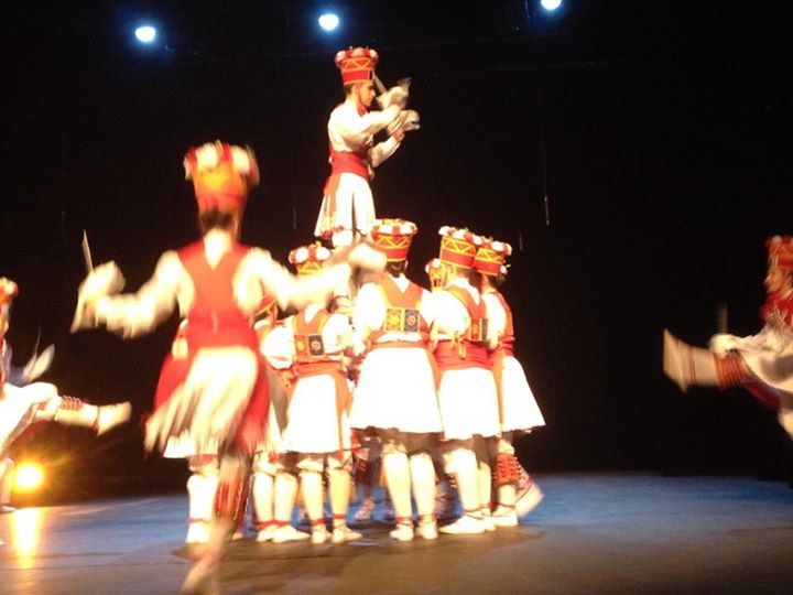 San Fermin Aldapakoaren ezpata-dantza Parisen