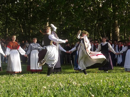 San Juan bezperako Soka-dantza: aurrerapena