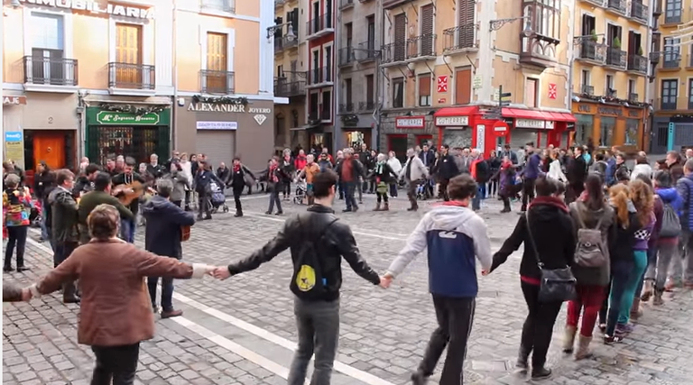 Soka-dantza, euskararen eguna ospatzeko