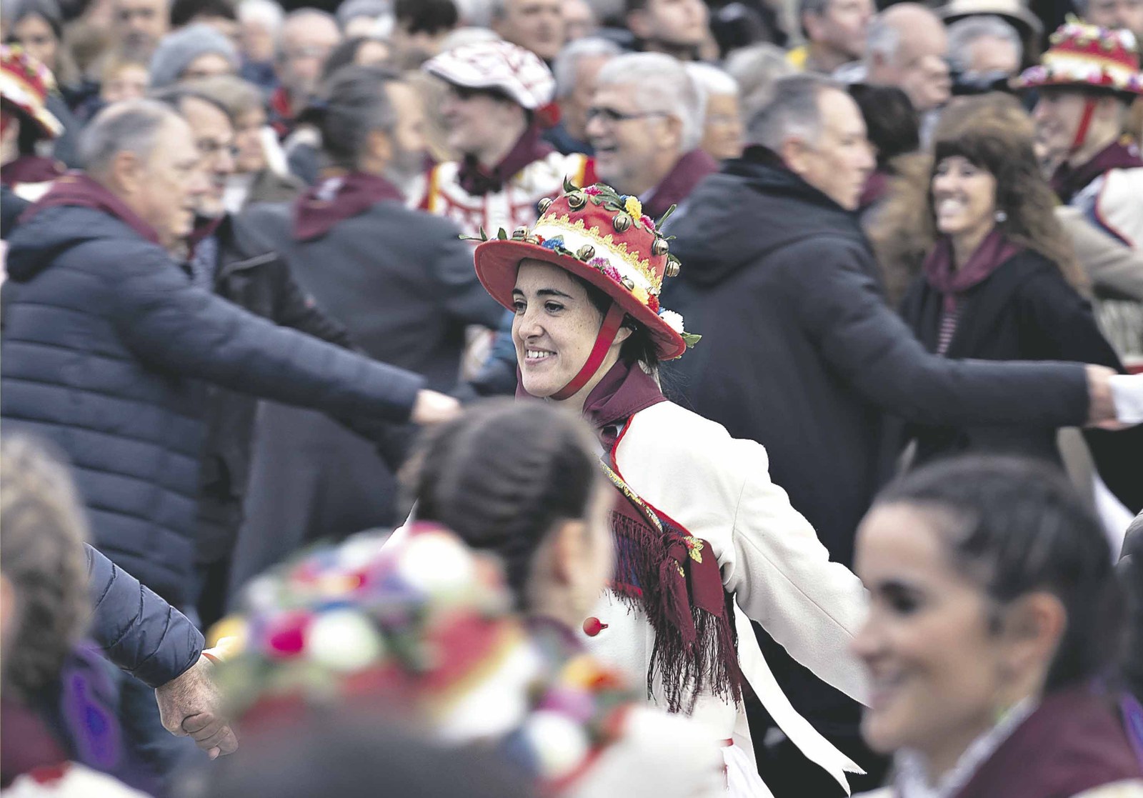 Soka-dantzan abiatu dugu 75. urteurrena