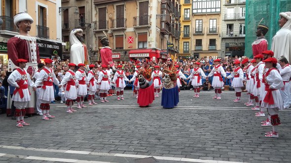 Batasunaren pribilegioa. Soka-dantza2