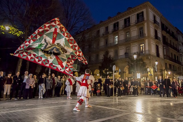 Zu Donostira eta ni Iruñera (bi emanaldi arras berezi egun berean) Zu Donostira eta ni Iruñera (bi emanaldi arras berezi egun berean)